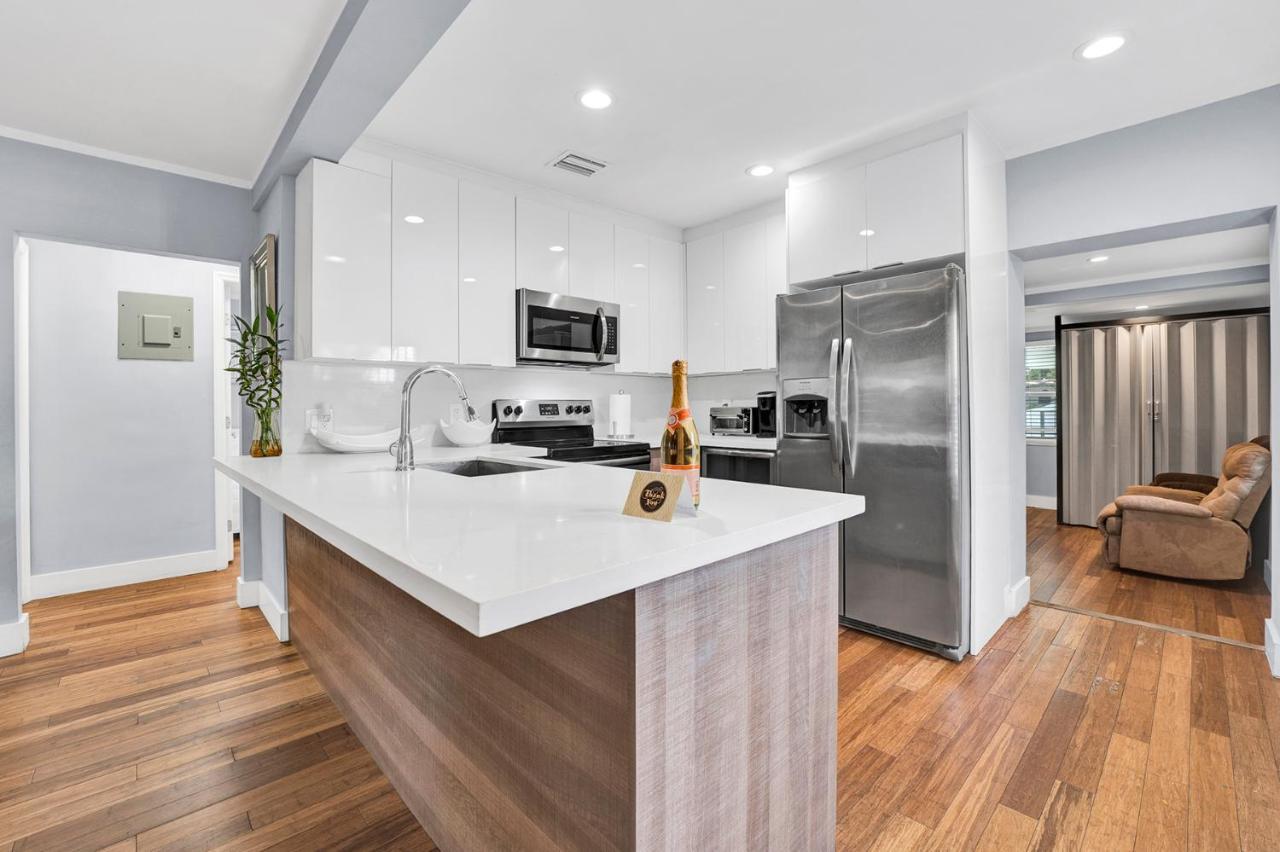 Very Modern Buena Vista Gem Near Wynwood Villa Miami Exterior foto