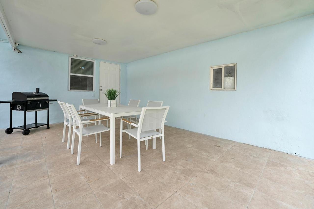 Very Modern Buena Vista Gem Near Wynwood Villa Miami Exterior foto
